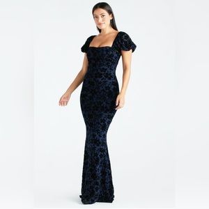 Windsor Kathleen Formal Black and Blue Velvet Floral Mermaid Long Dress